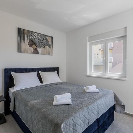 Carpe Diem Luxury Apartments Rogoznica  Esterno foto