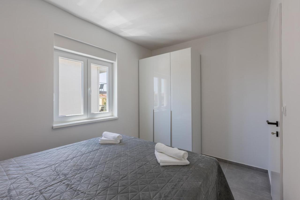 Carpe Diem Luxury Apartments Rogoznica  Esterno foto