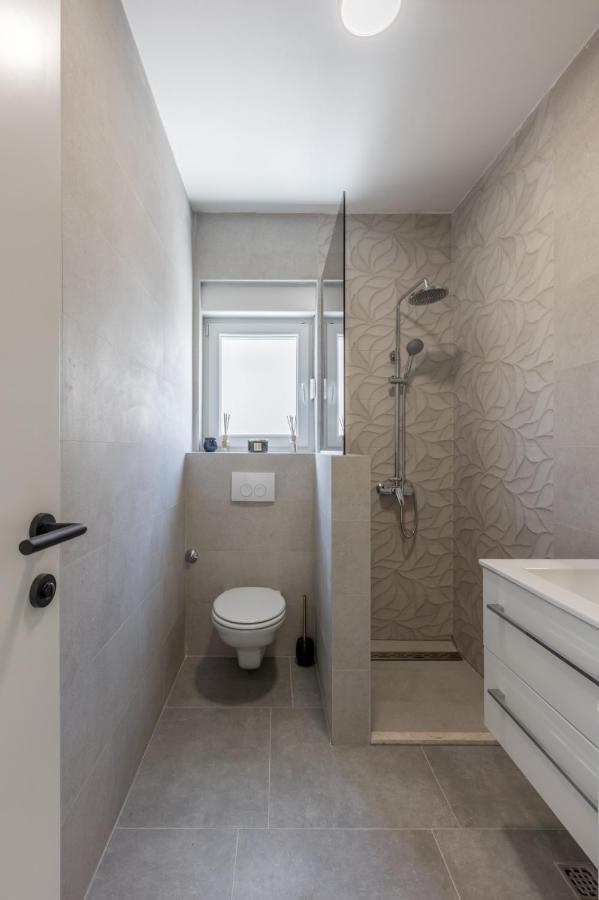 Carpe Diem Luxury Apartments Rogoznica  Esterno foto