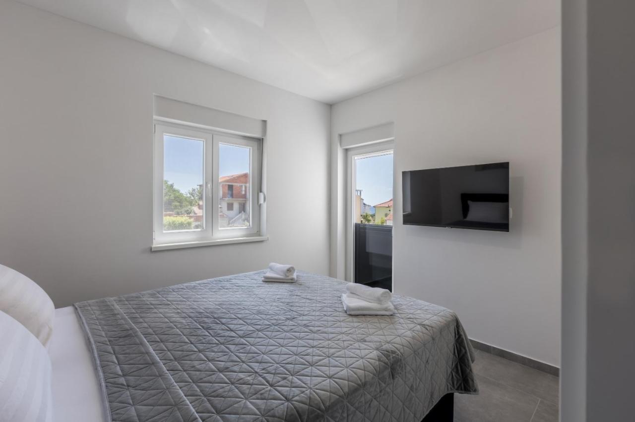 Carpe Diem Luxury Apartments Rogoznica  Esterno foto
